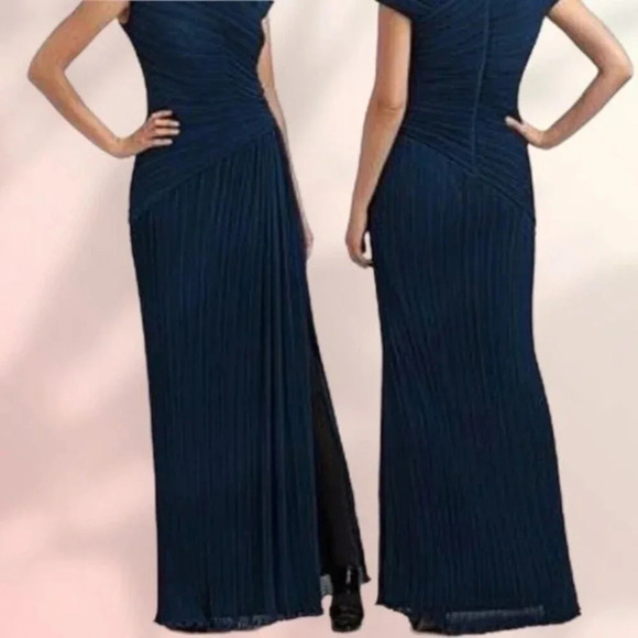 TADASHI SHOJI Pleated Chiffon Gown in Purple Size 16 - Picture 3 of 8